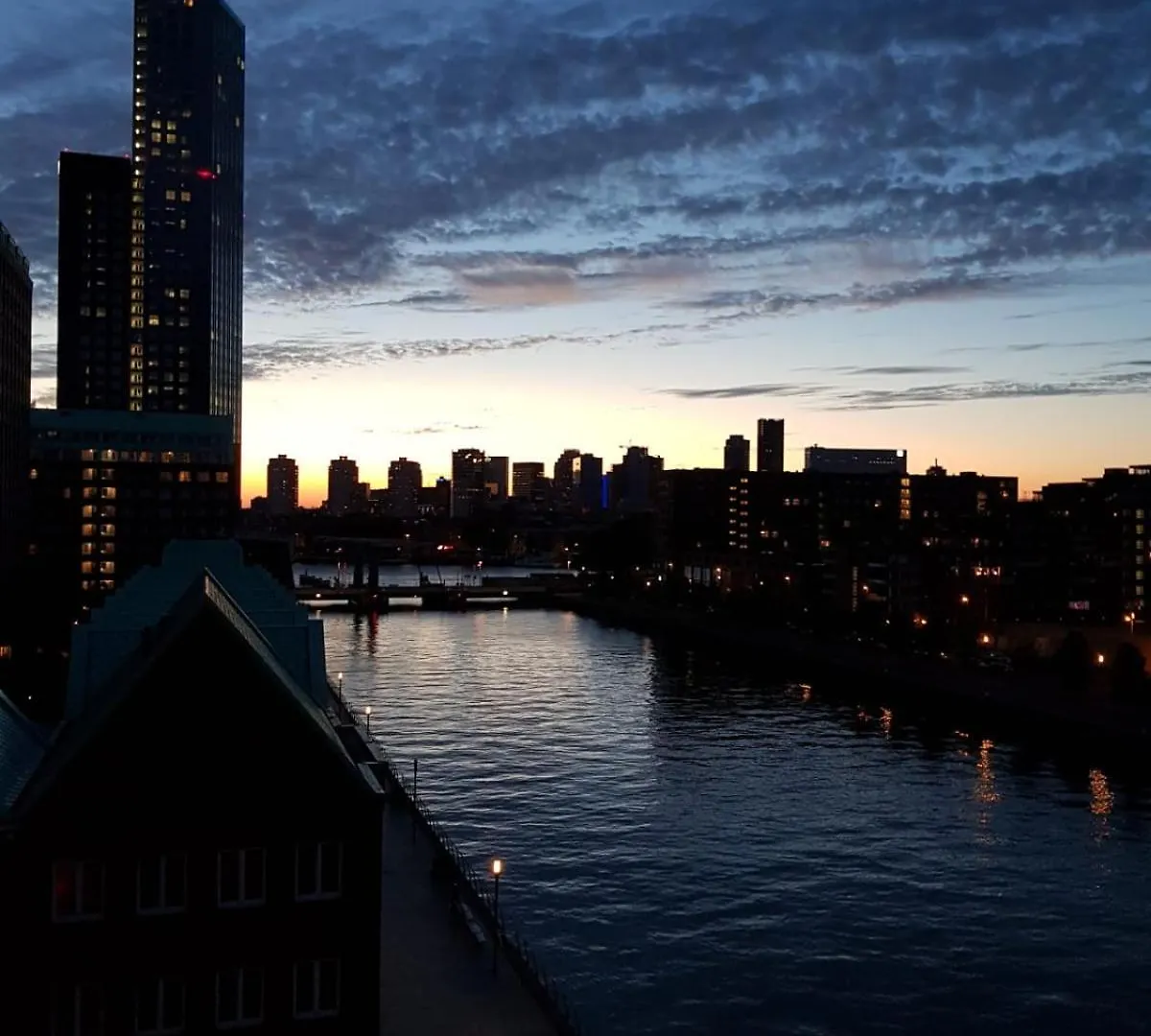 Riverview Apartment Rotterdam