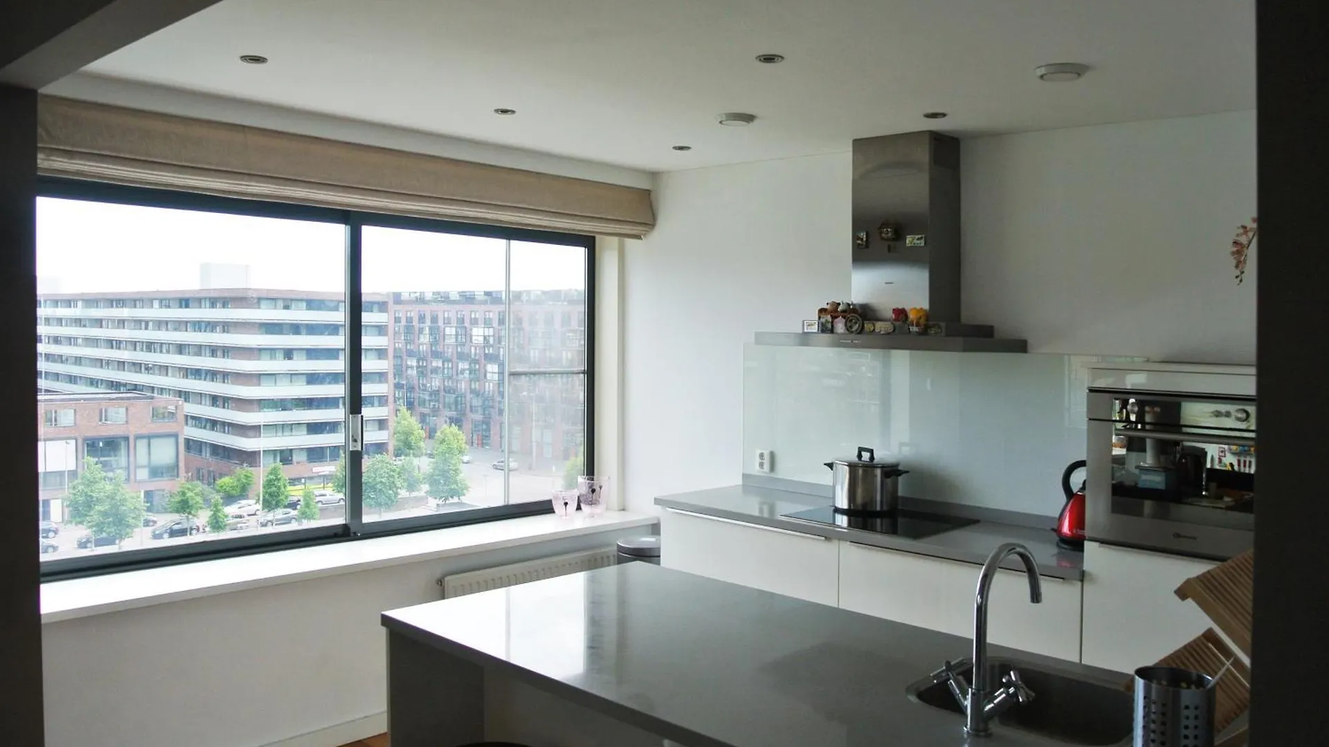 Riverview Apartment Rotterdam Netherlands