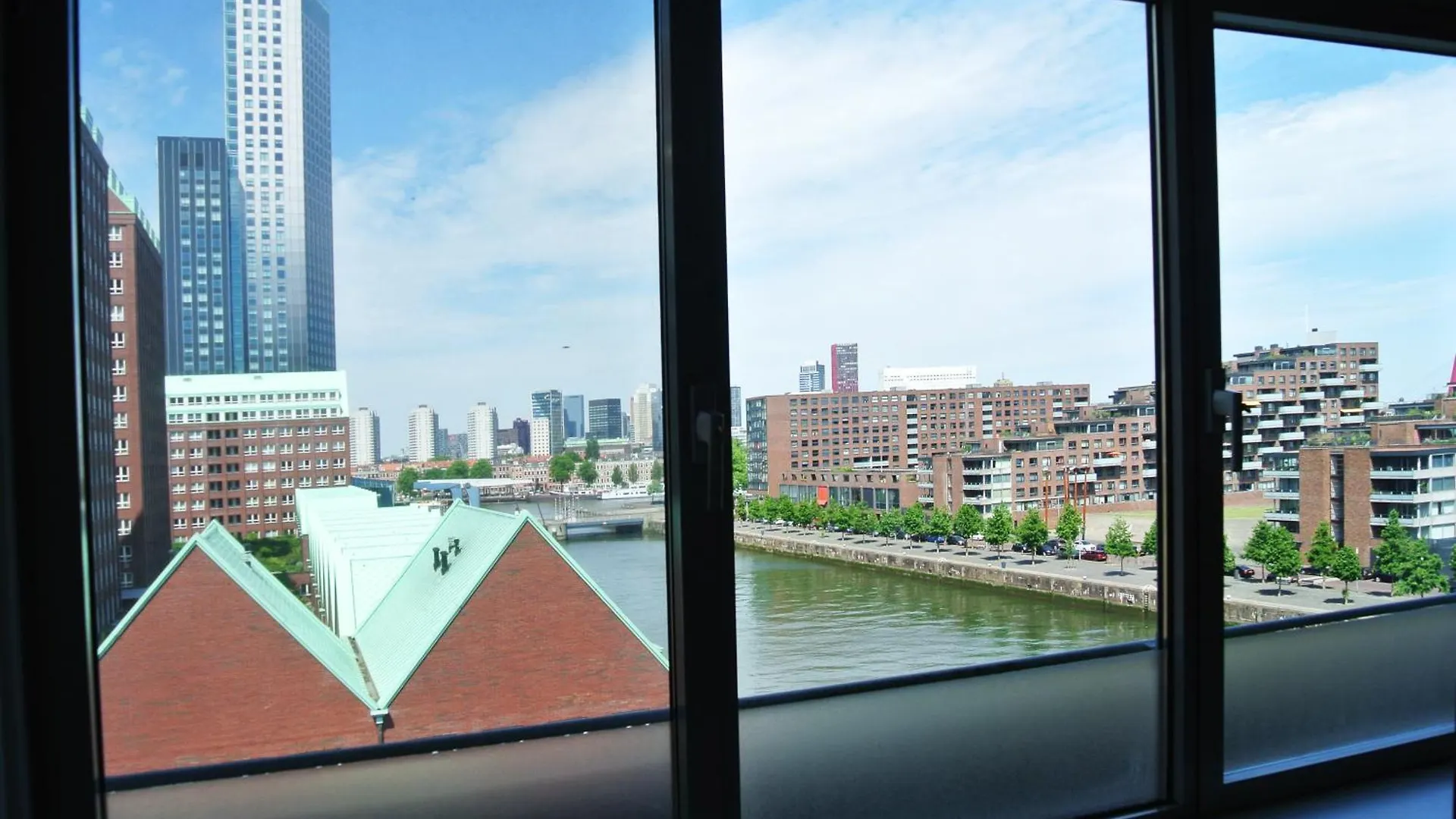 Riverview Apartment Rotterdam